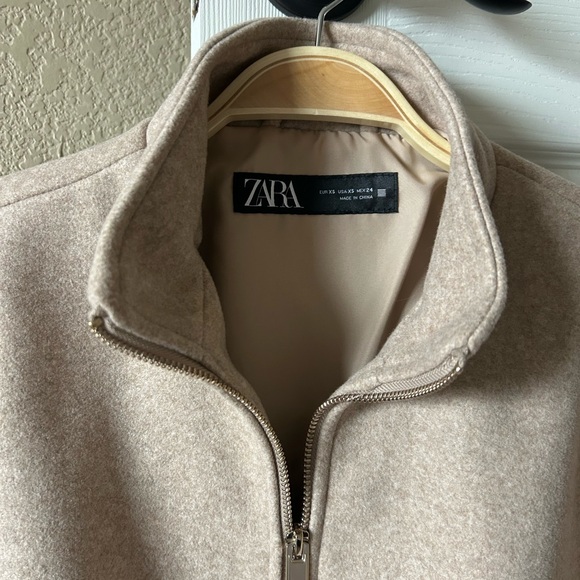 Zara Women's Beige Bomber Jacket - Picture 2 of 4